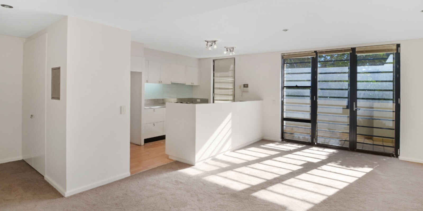 9/107 MacPherson Street Bronte