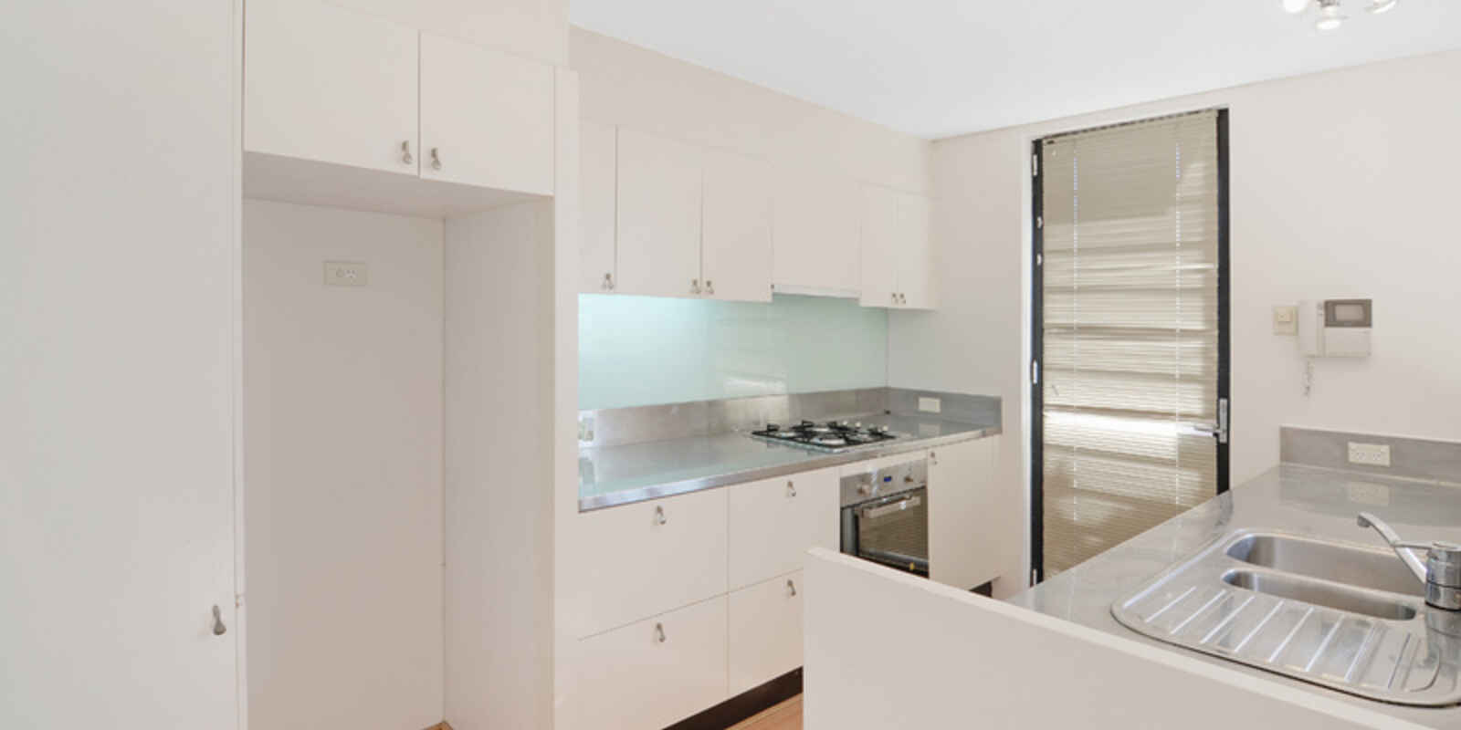 9/107 MacPherson Street Bronte