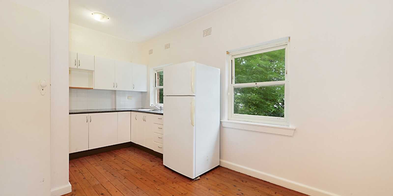 2/32 Military Road North Bondi