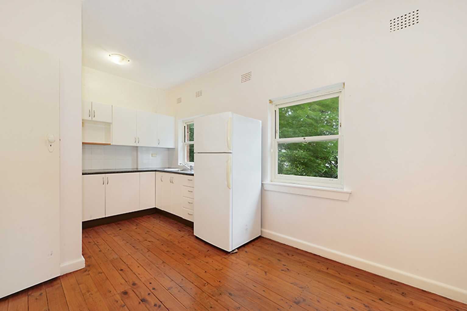 2/32 Military Road North Bondi