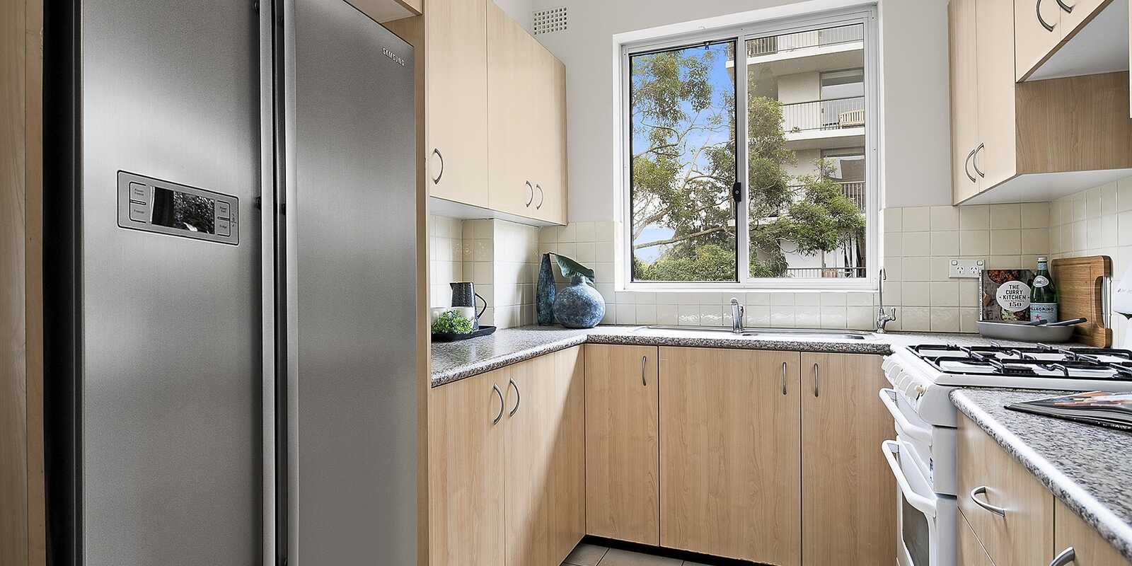 14/65 Penkivil Street Bondi