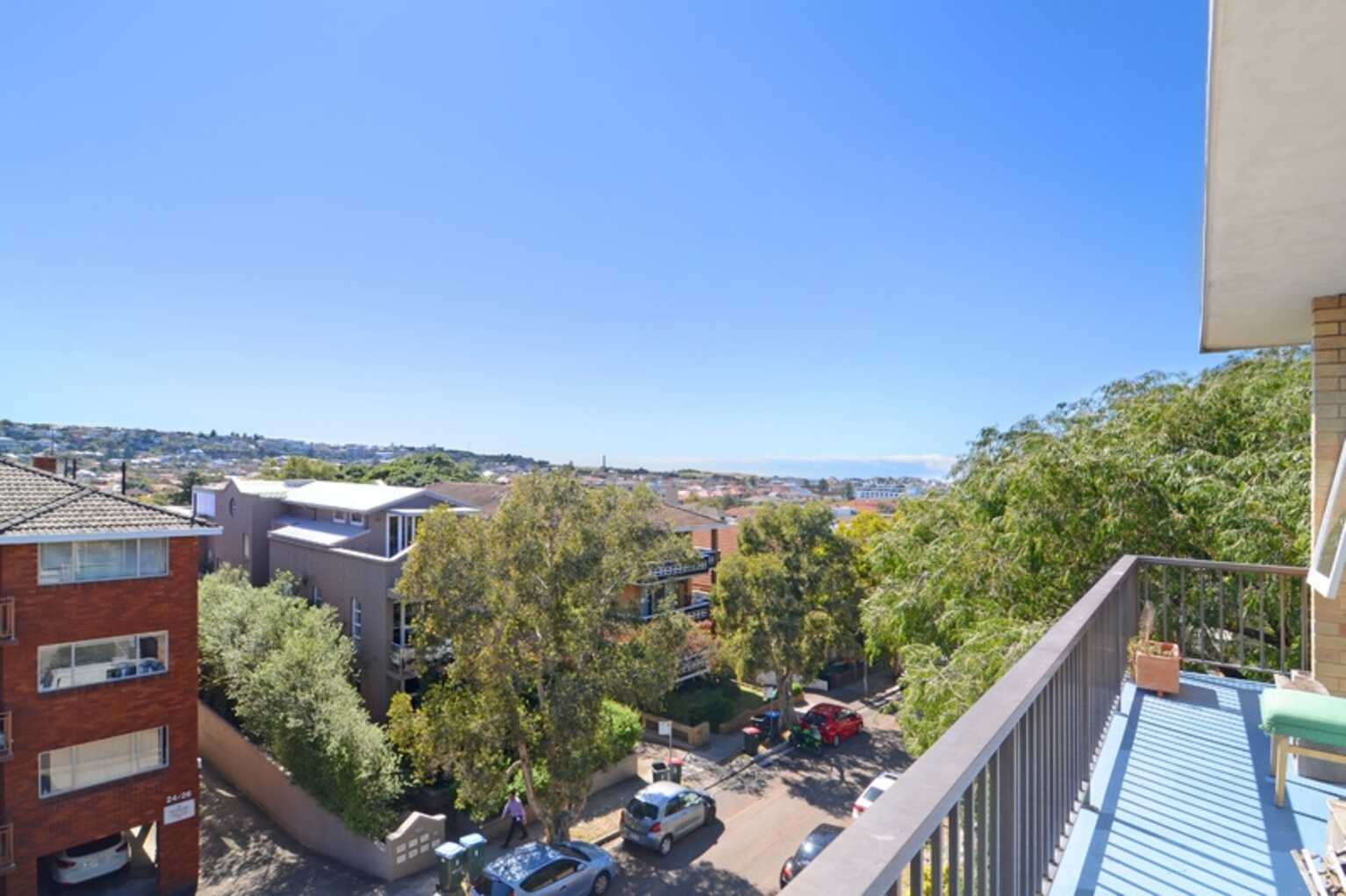 9/25a Roscoe Street Bondi Beach