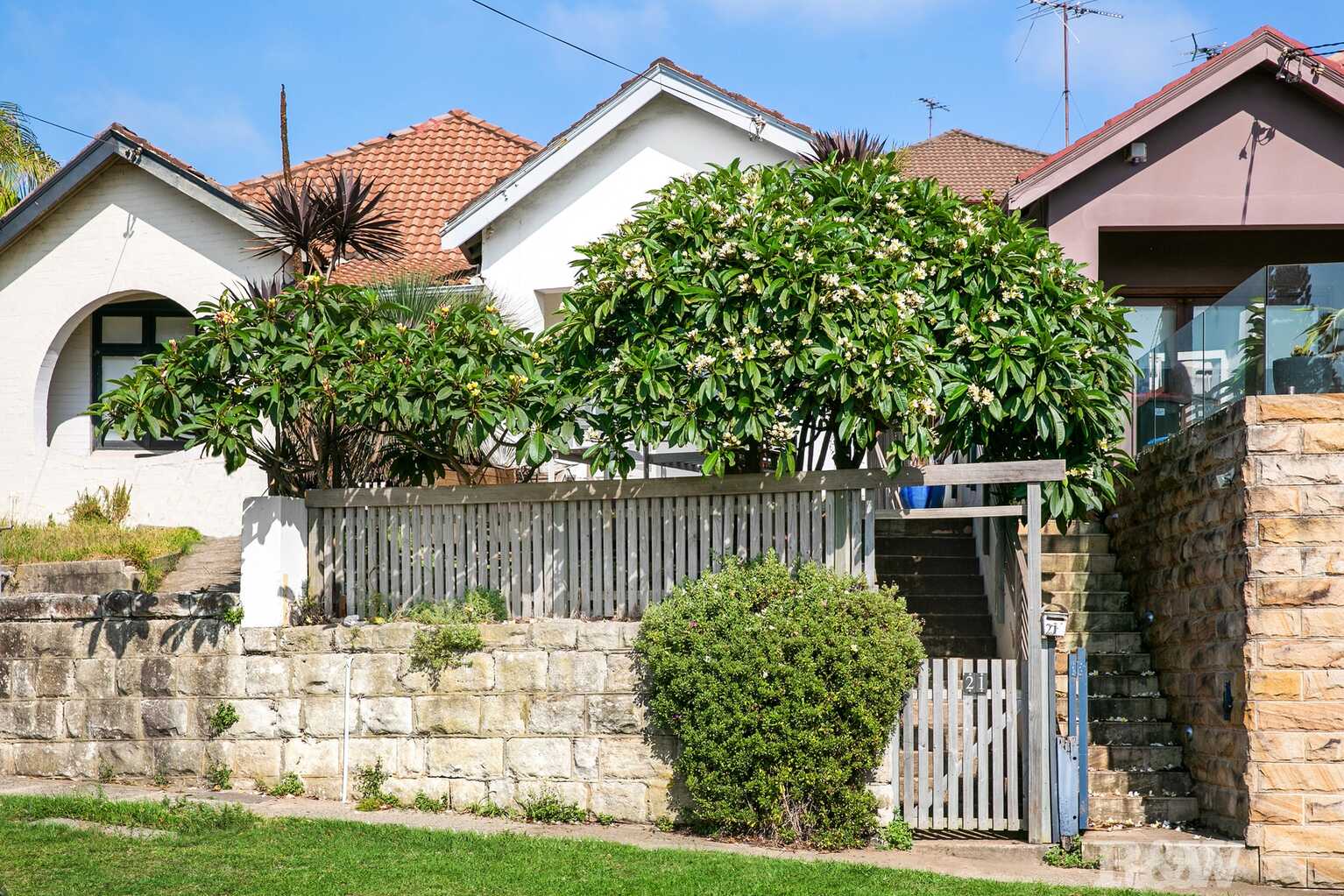 21 Rowland Avenue Bondi