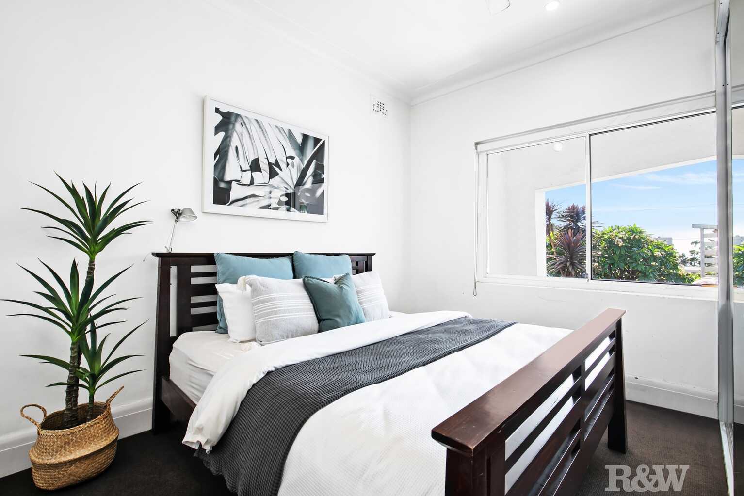 21 Rowland Avenue Bondi