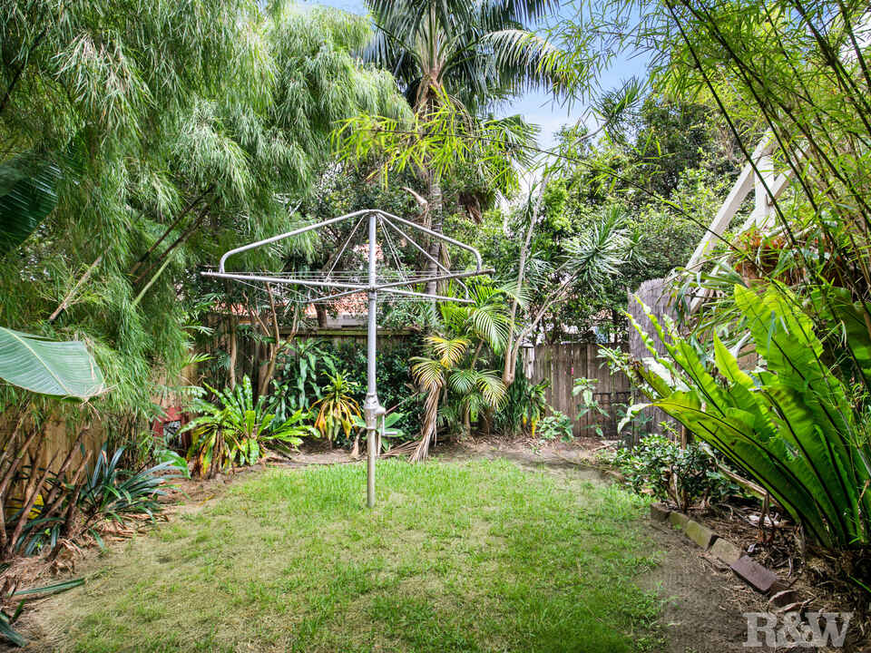 57 Glenayr Avenue North Bondi