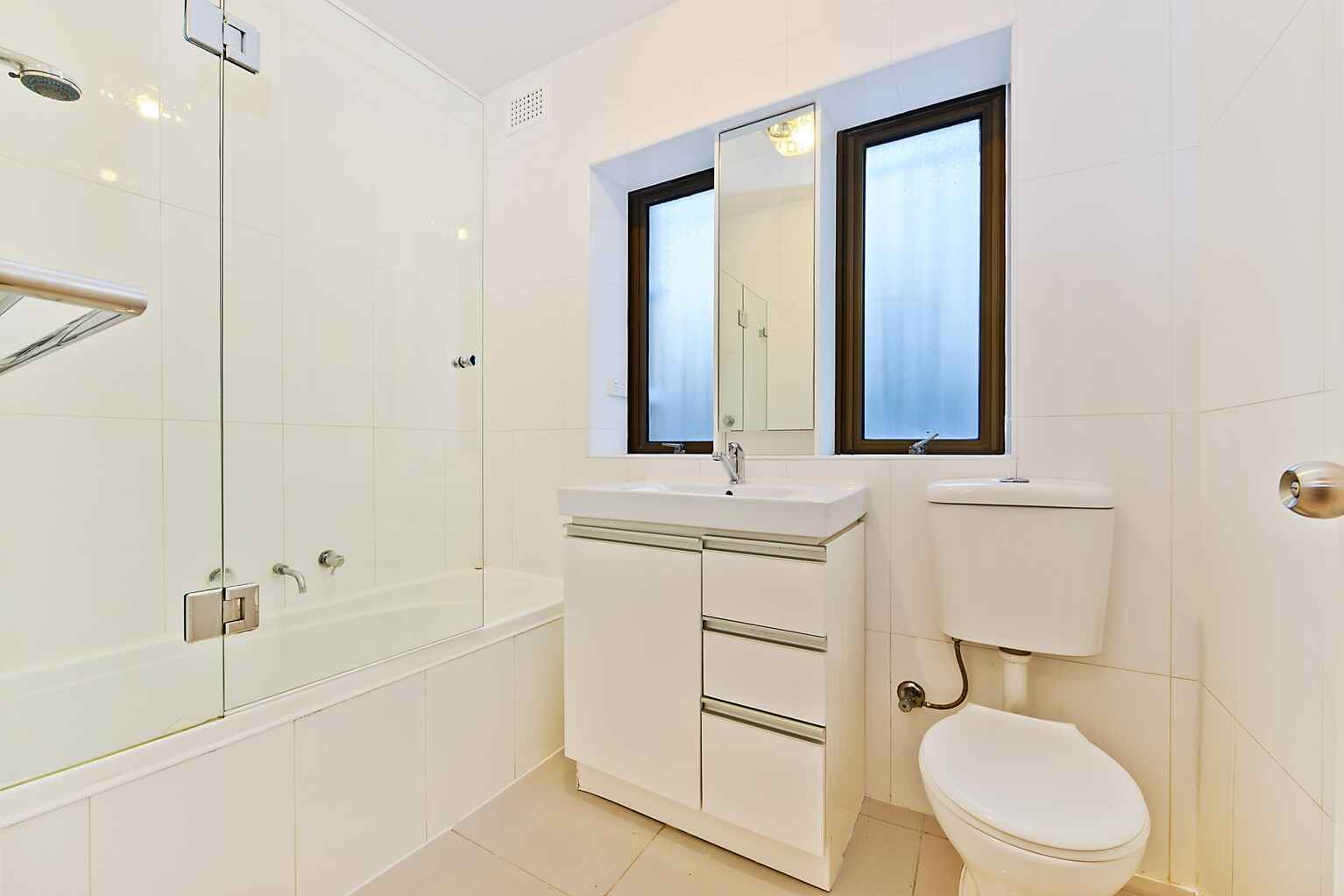 19/240 Campbell Parade Bondi Beach