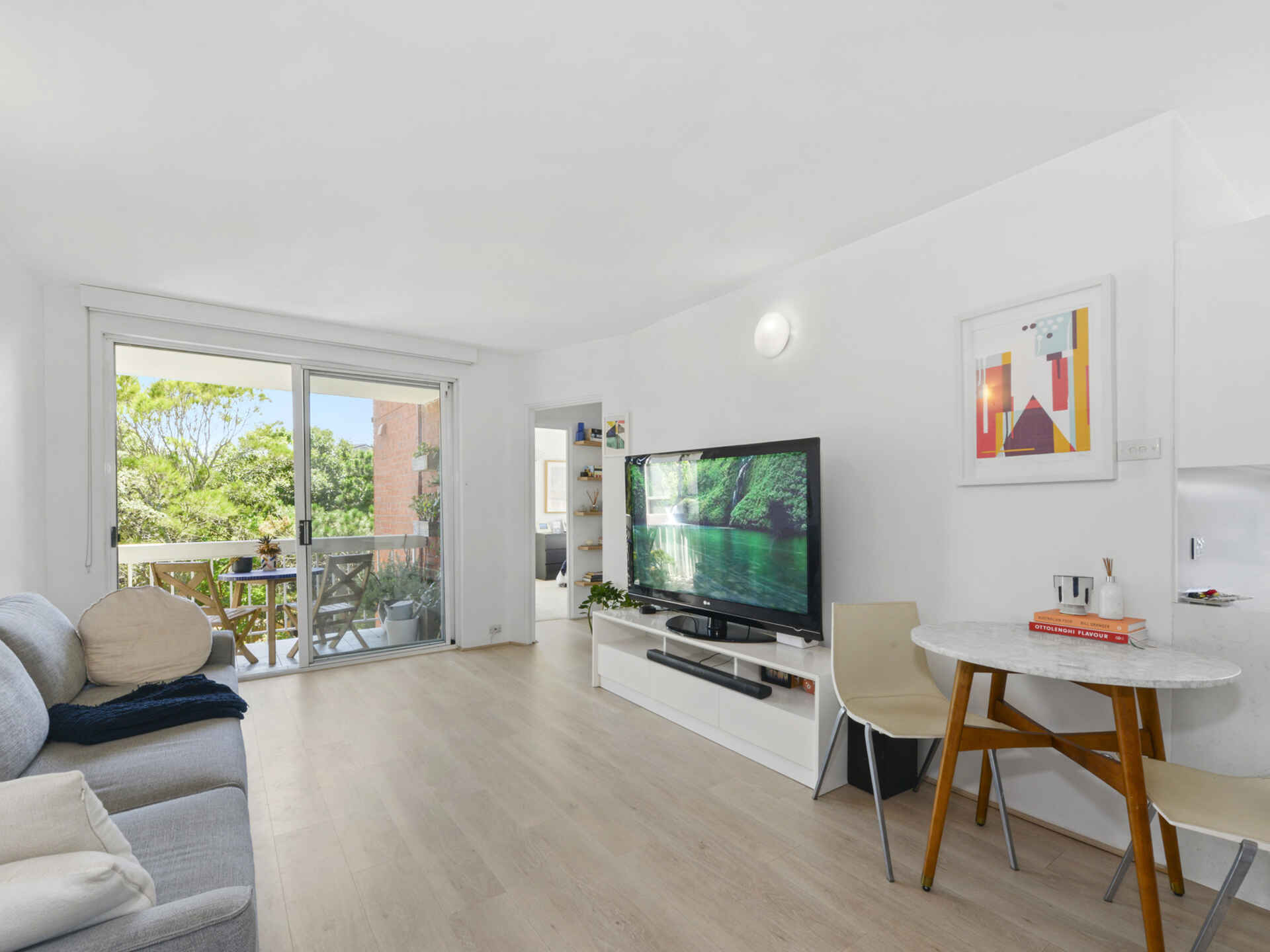 24/16 Military Road North Bondi