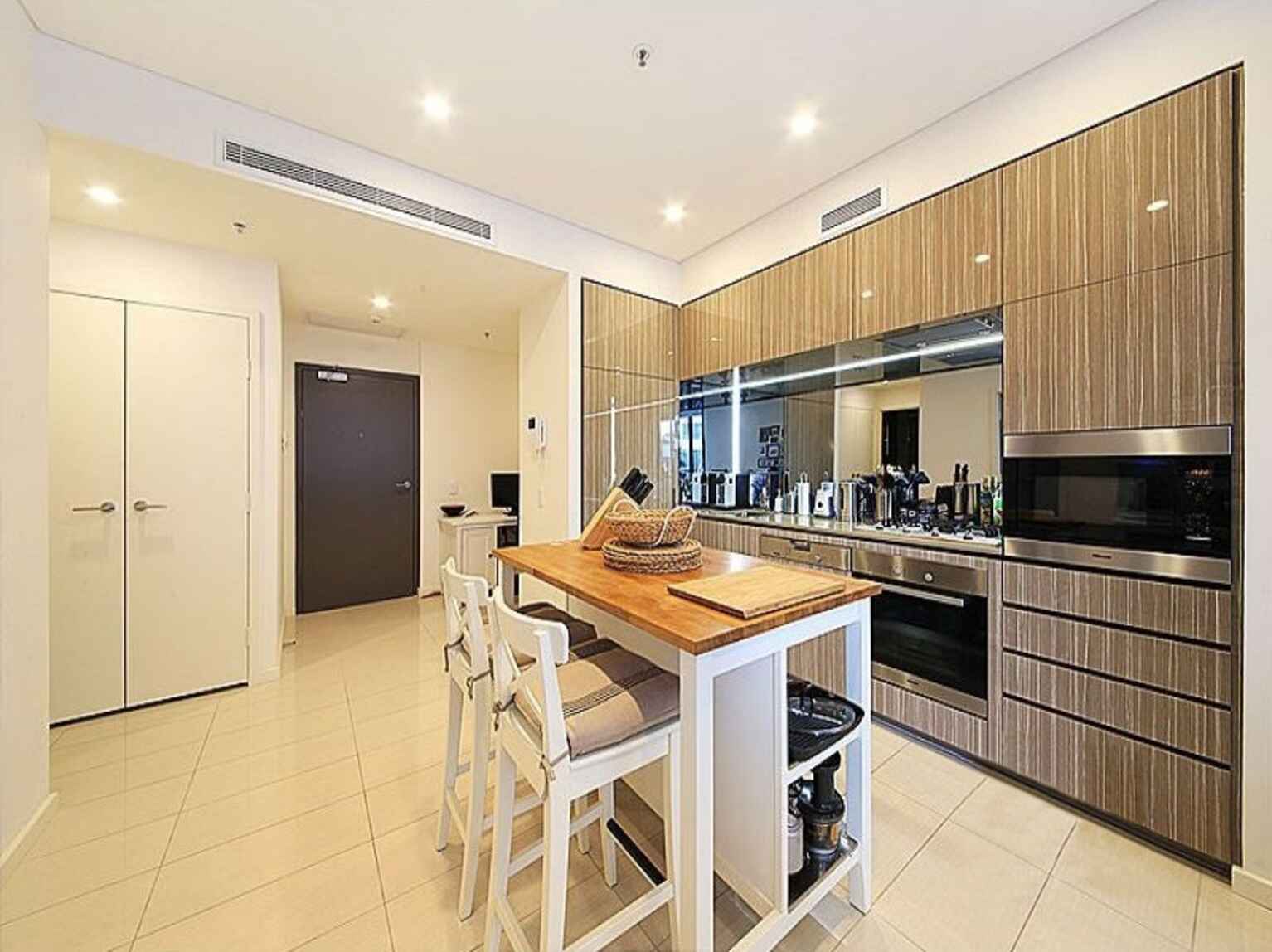 414/1 George Julius Avenue Zetland