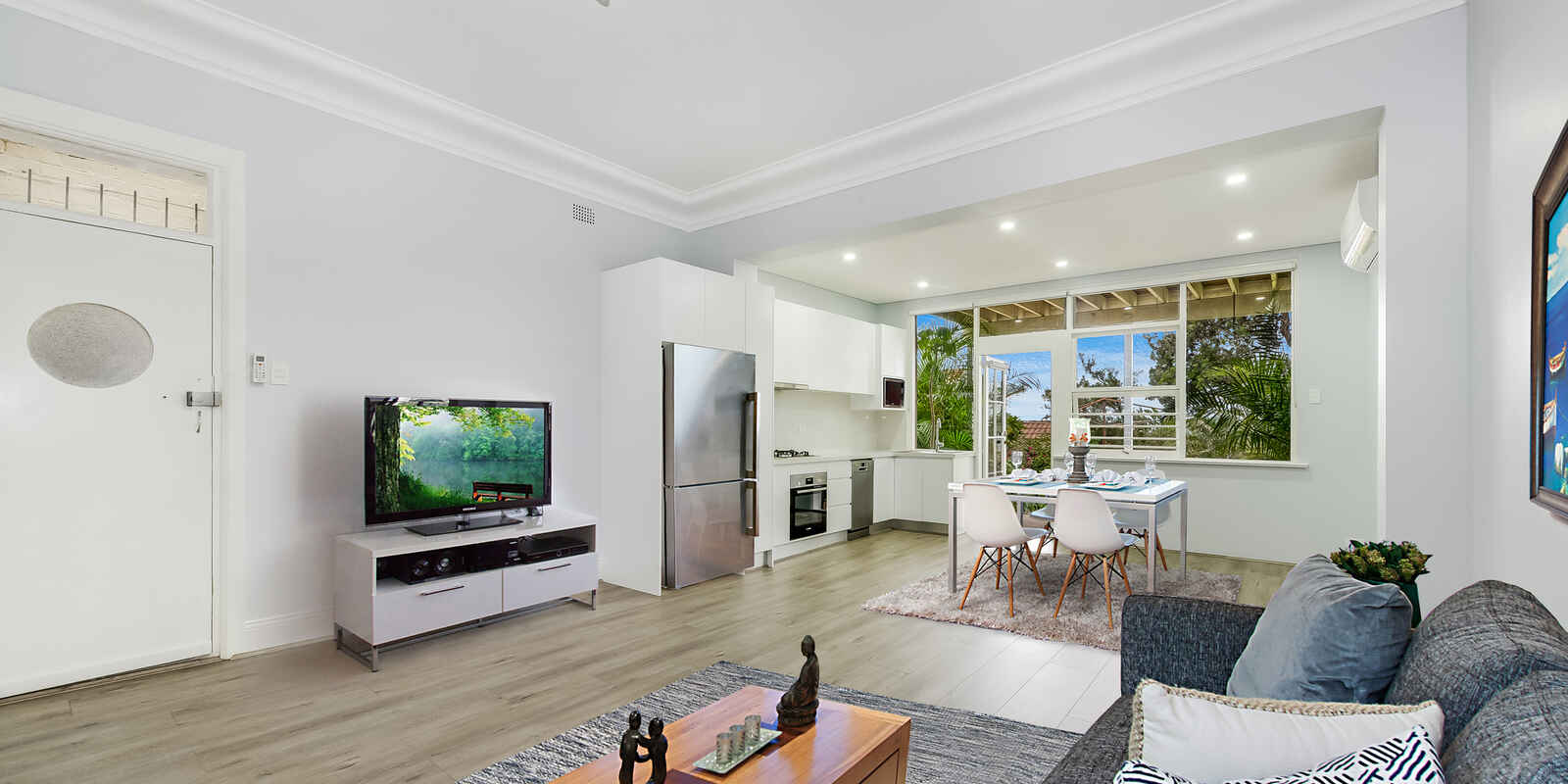 2/18 Dudley Street Bondi