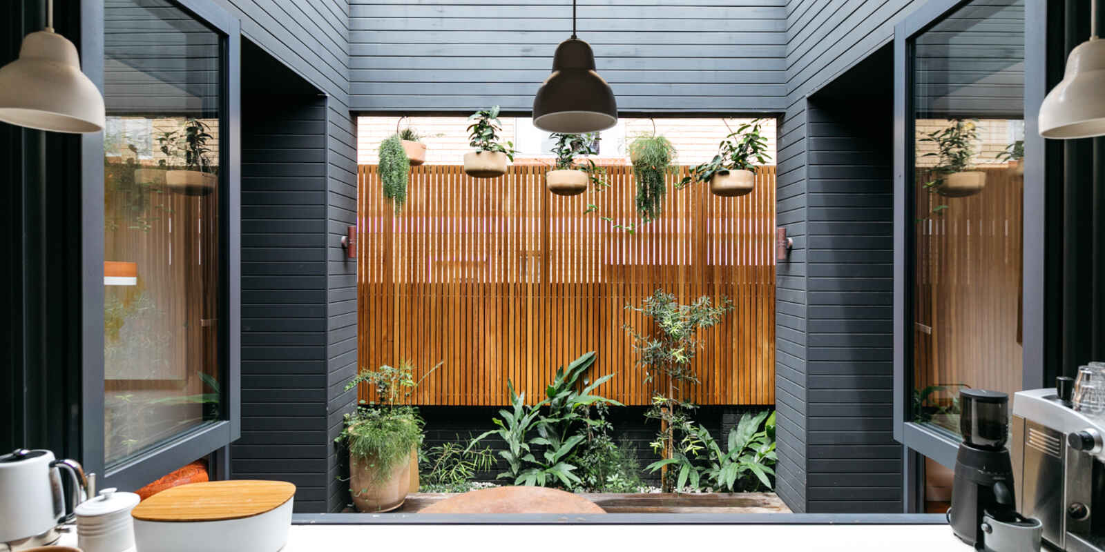 100 Roscoe Street Bondi Beach