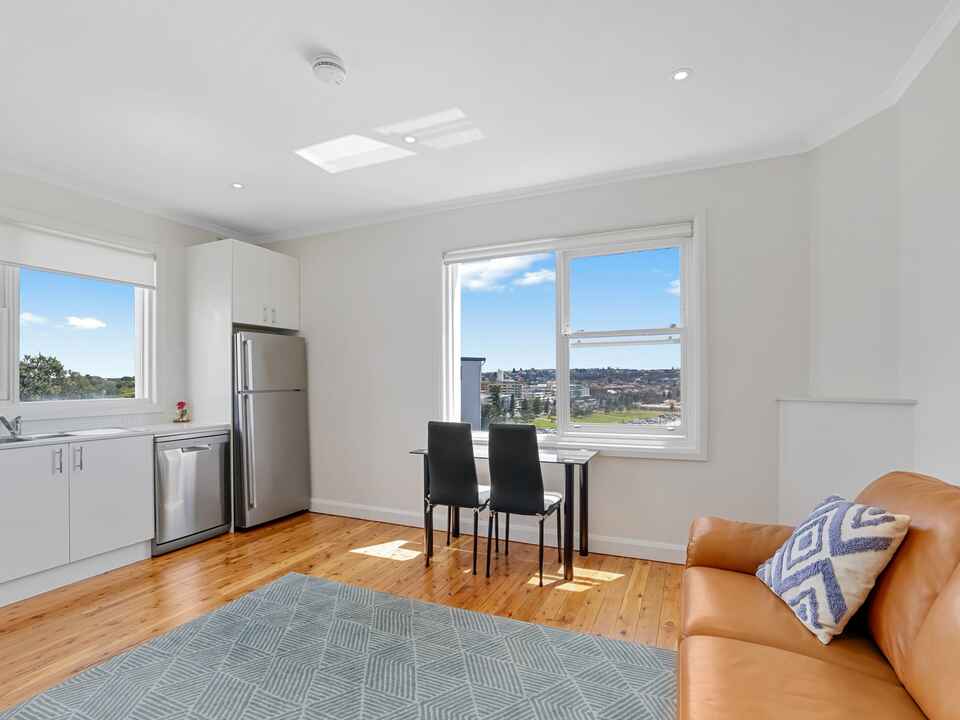 12/7 Francis Street Bondi Beach