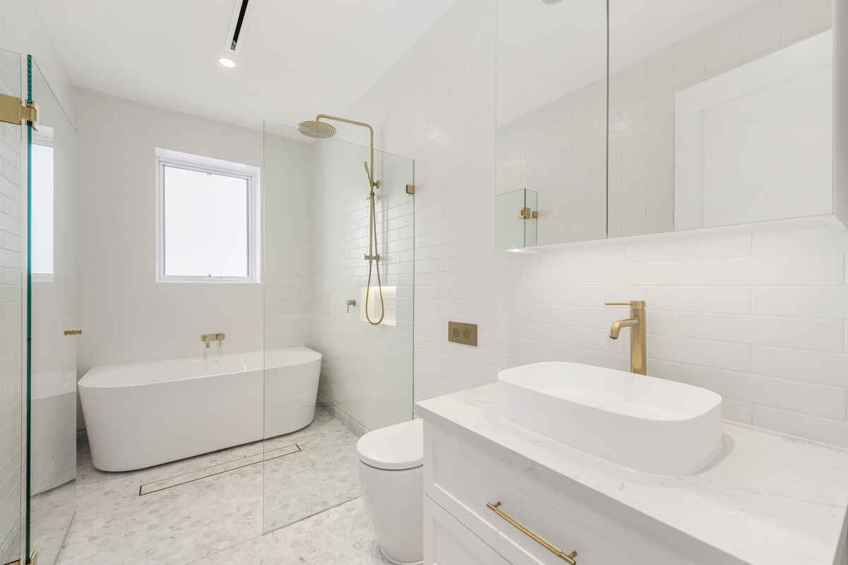 87a Sparks Street Eastlakes