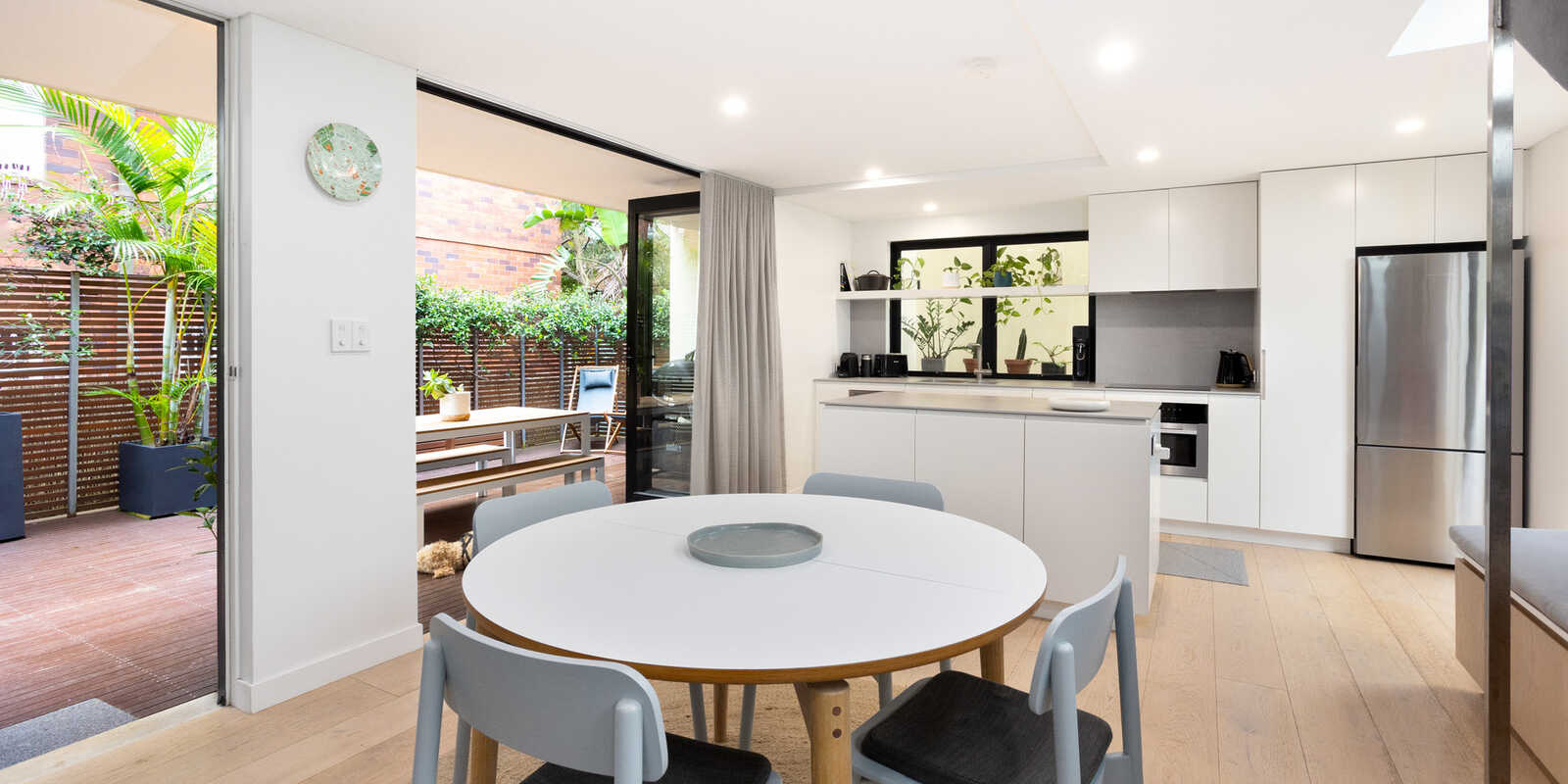 3/12 Warners Avenue North Bondi