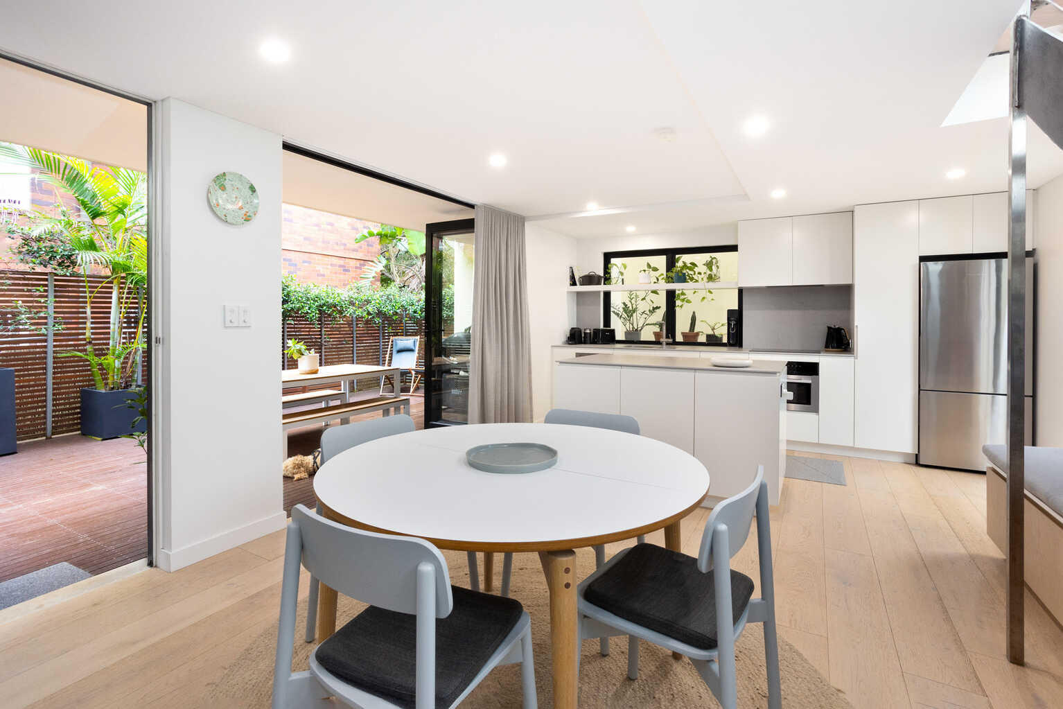 3/12 Warners Avenue North Bondi