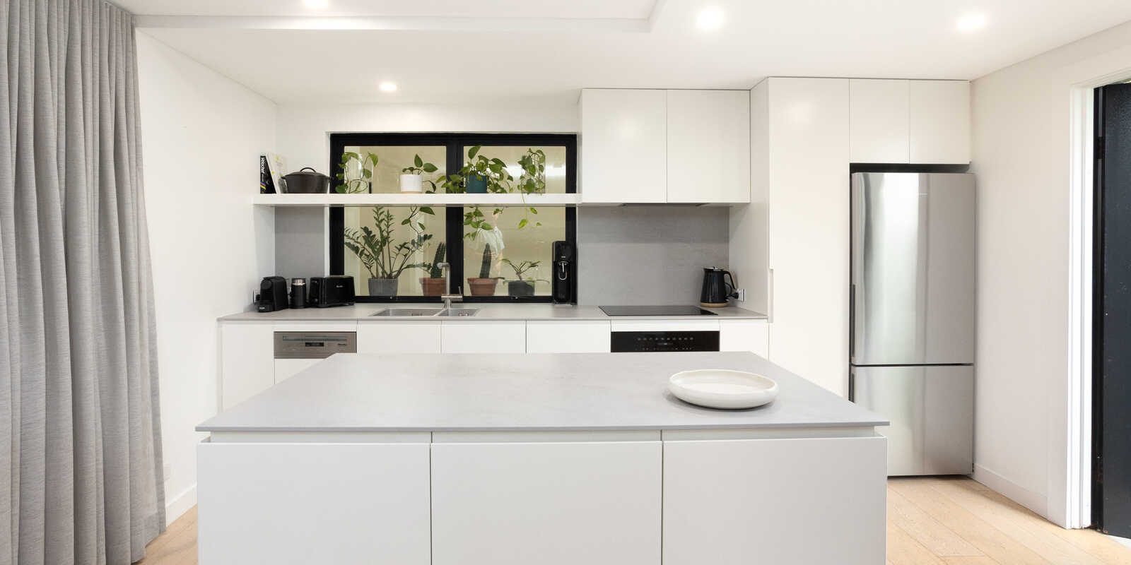 3/12 Warners Avenue North Bondi