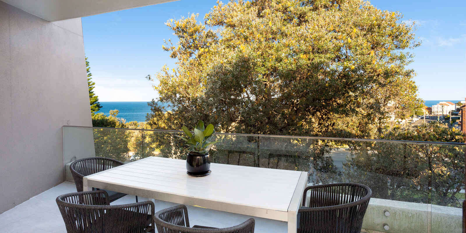 14/2 Francis Street Bondi Beach 14/2 Francis Street Bondi Beach