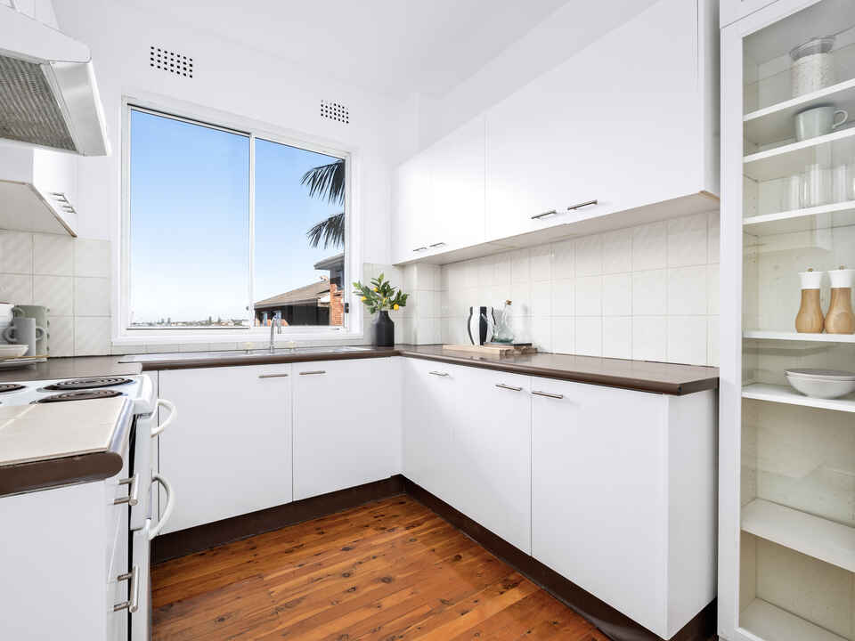 7/27 Glen Street Bondi