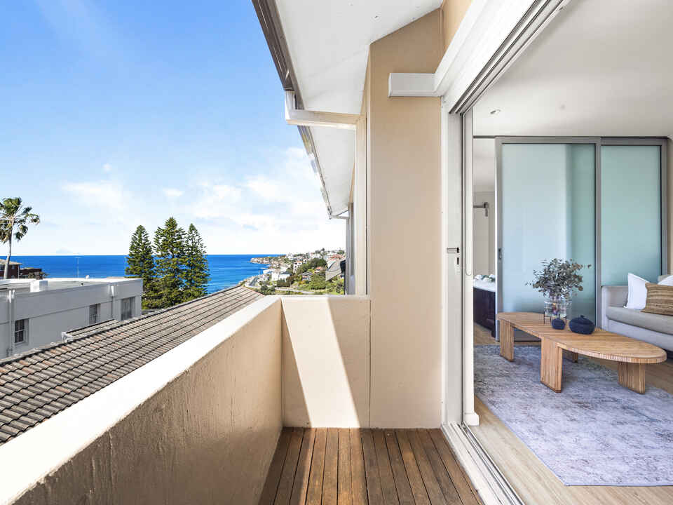 8/23 Carlisle Street Tamarama