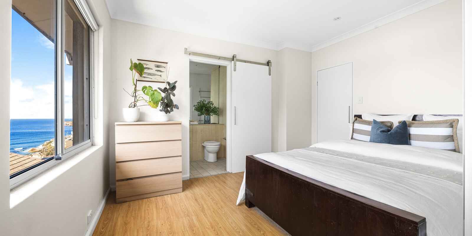 8/23 Carlisle Street Tamarama