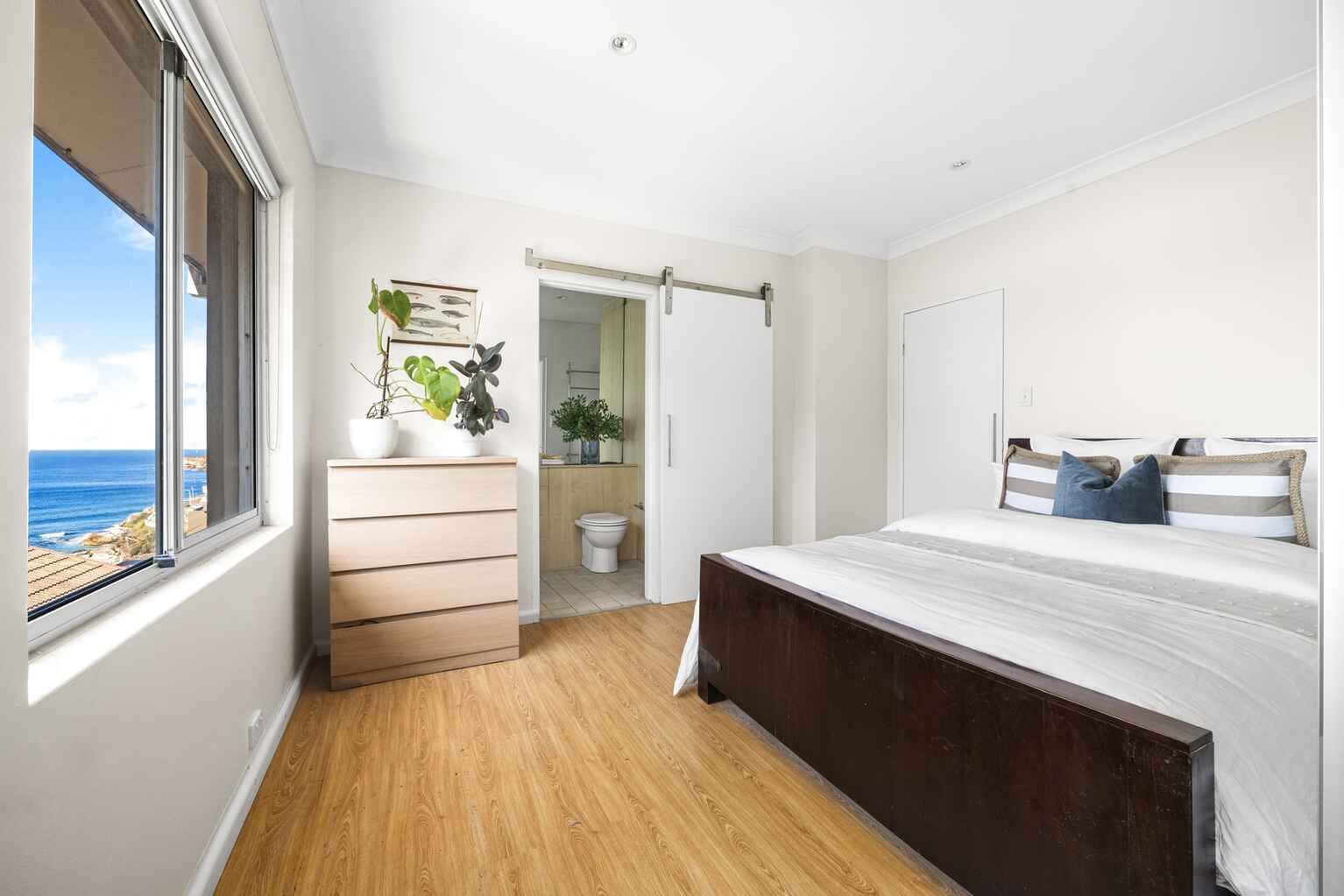 8/23 Carlisle Street Tamarama