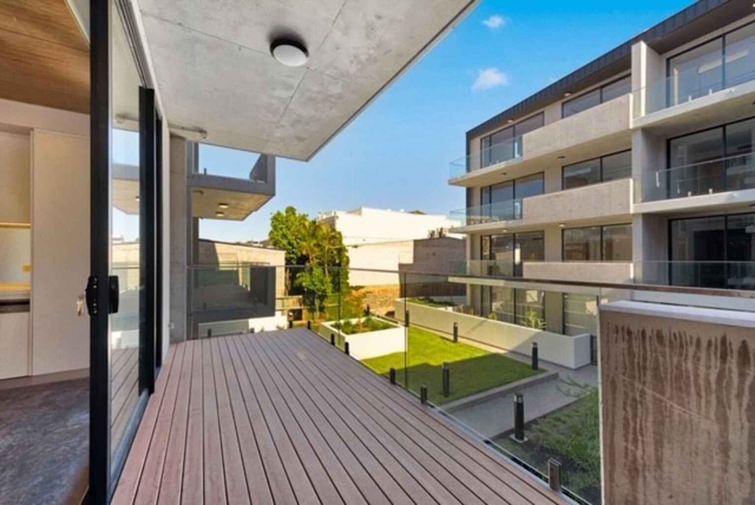 213/12 Marsden Street Camperdown