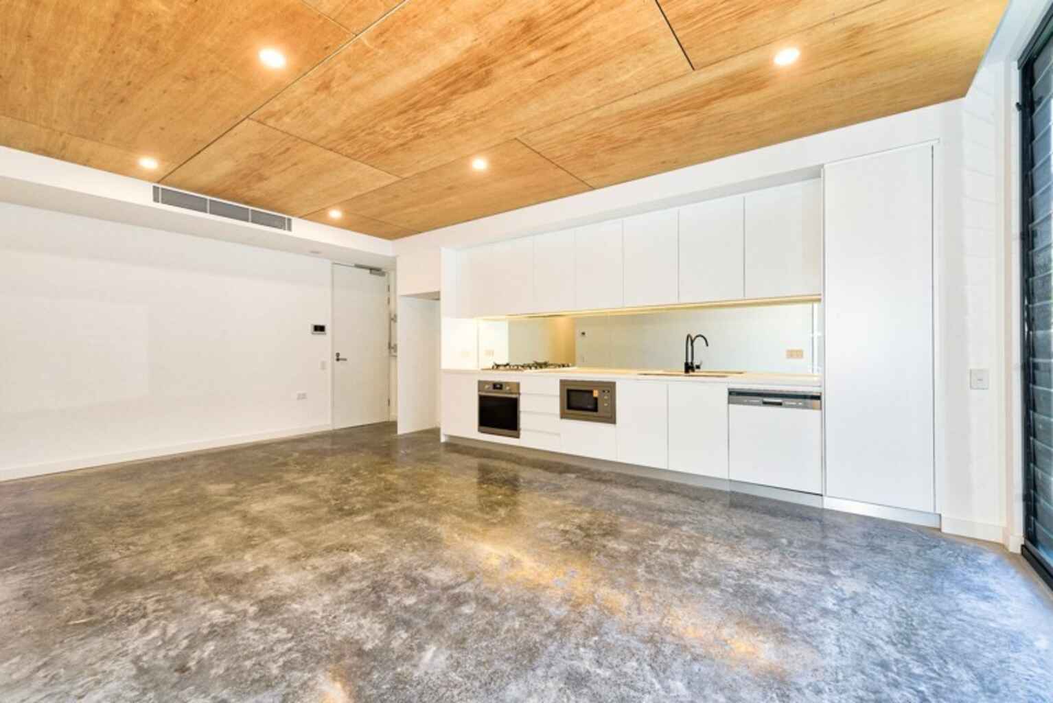 213/12 Marsden Street Camperdown