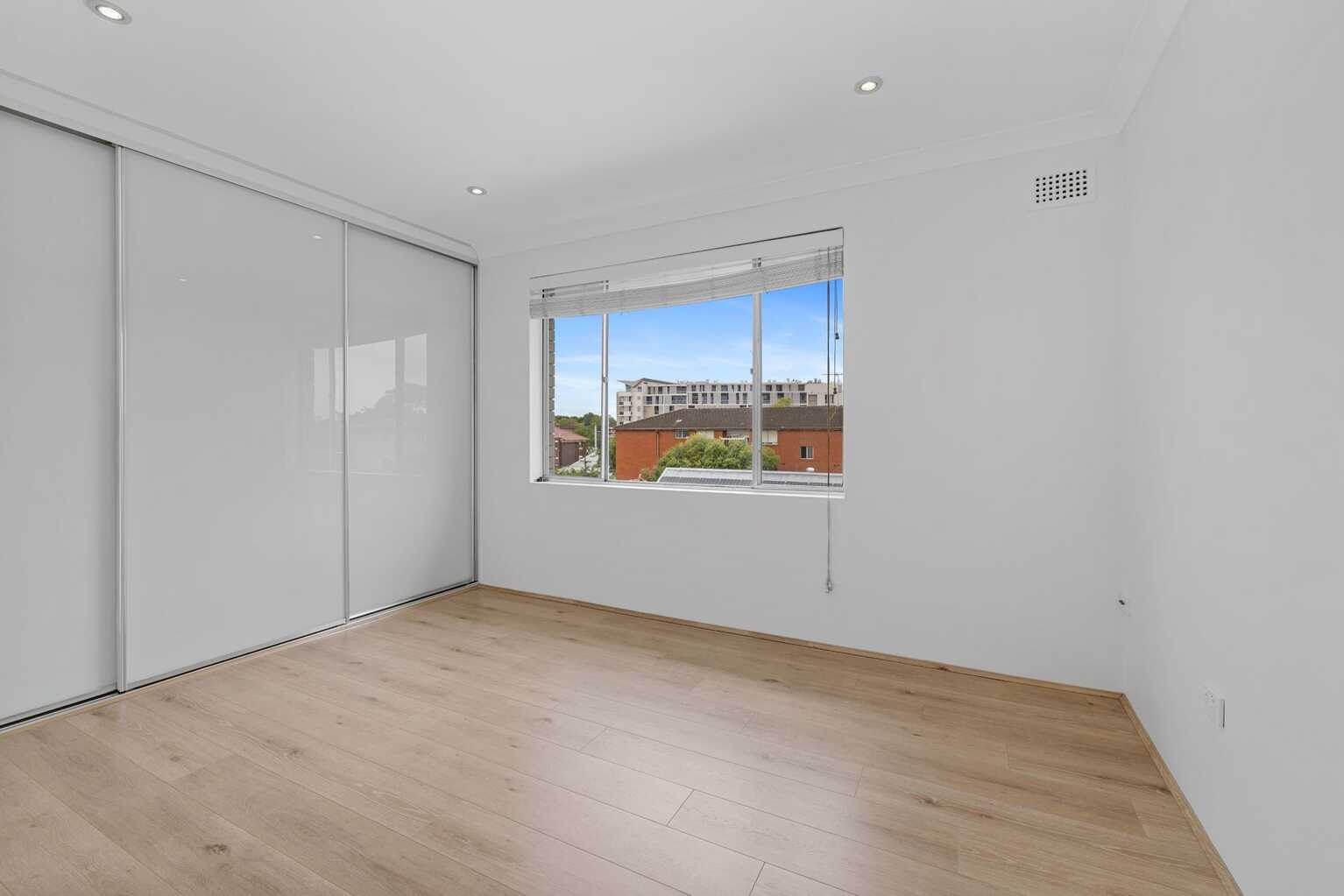 9/20 Addison Street Kensington 9/20 Addison Street Kensington