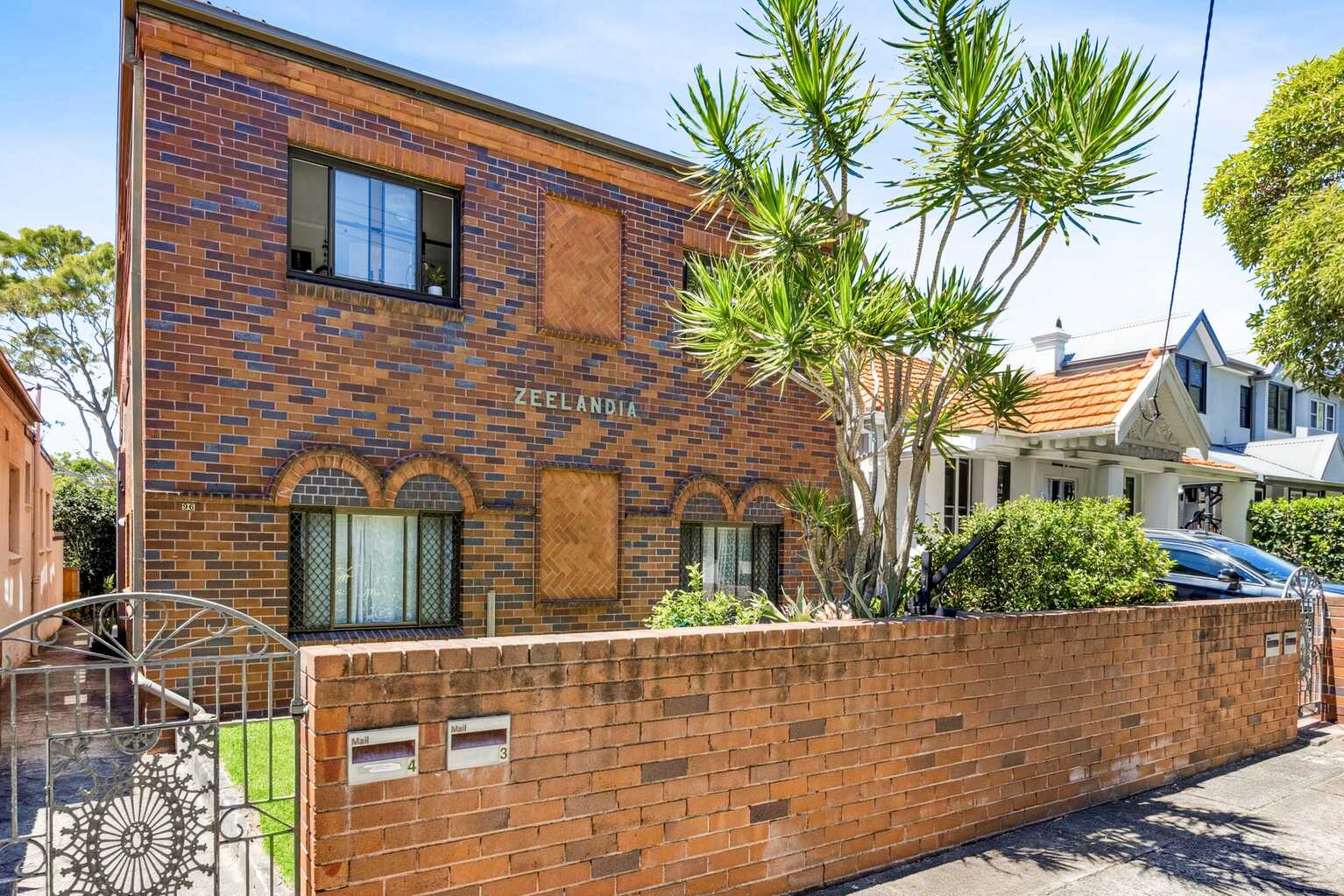 4/96 Ocean Street Bondi