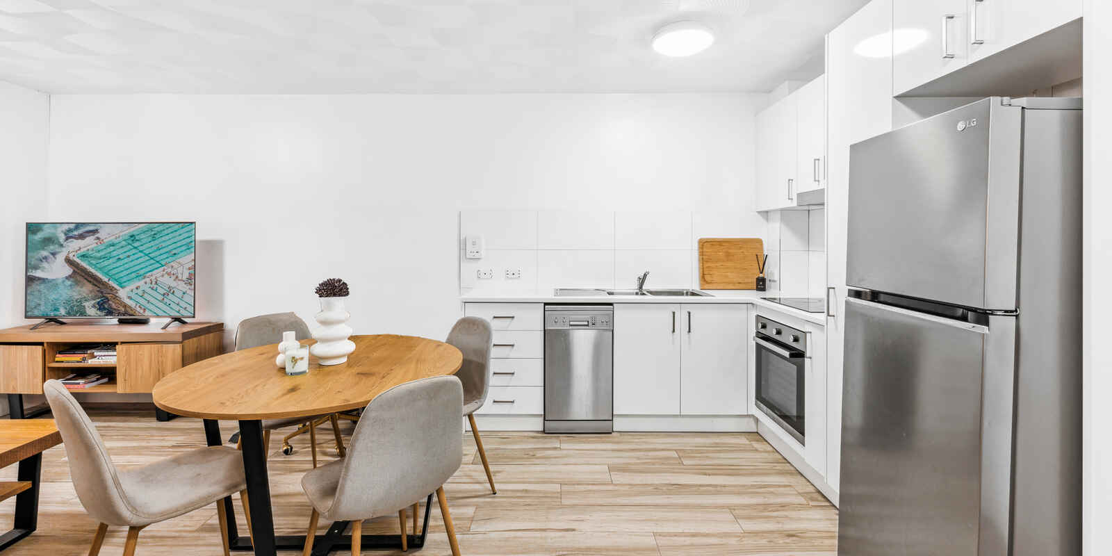 301/136-138 Curlewis Street Bondi Beach 301/136-138 Curlewis Street Bondi Beach