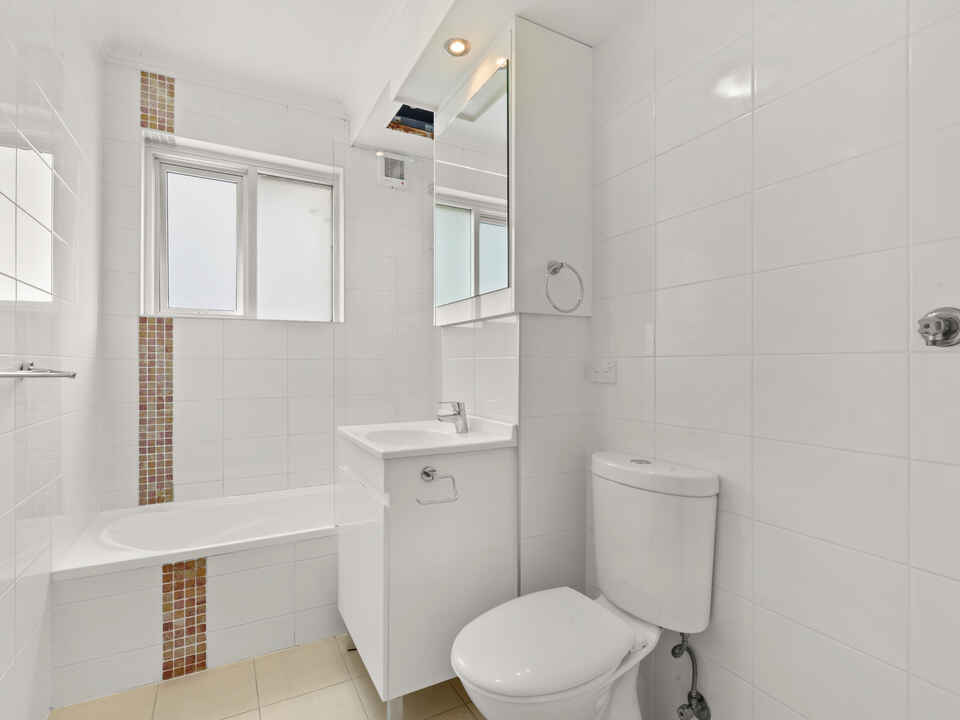 10/33 Sir Thomas Mitchell Road Bondi Beach