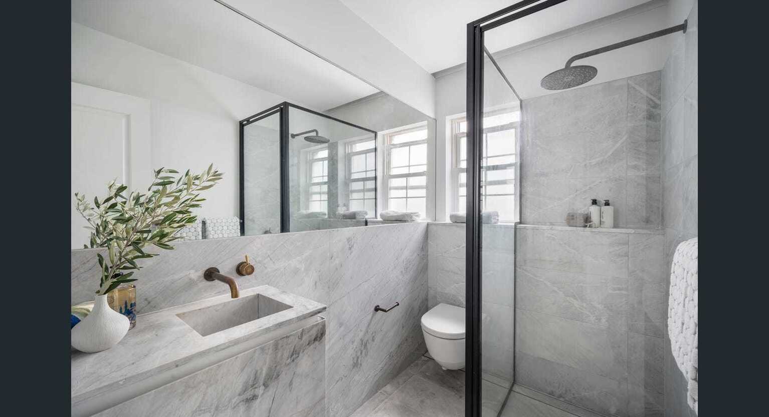 2/140 Hastings Parade North Bondi