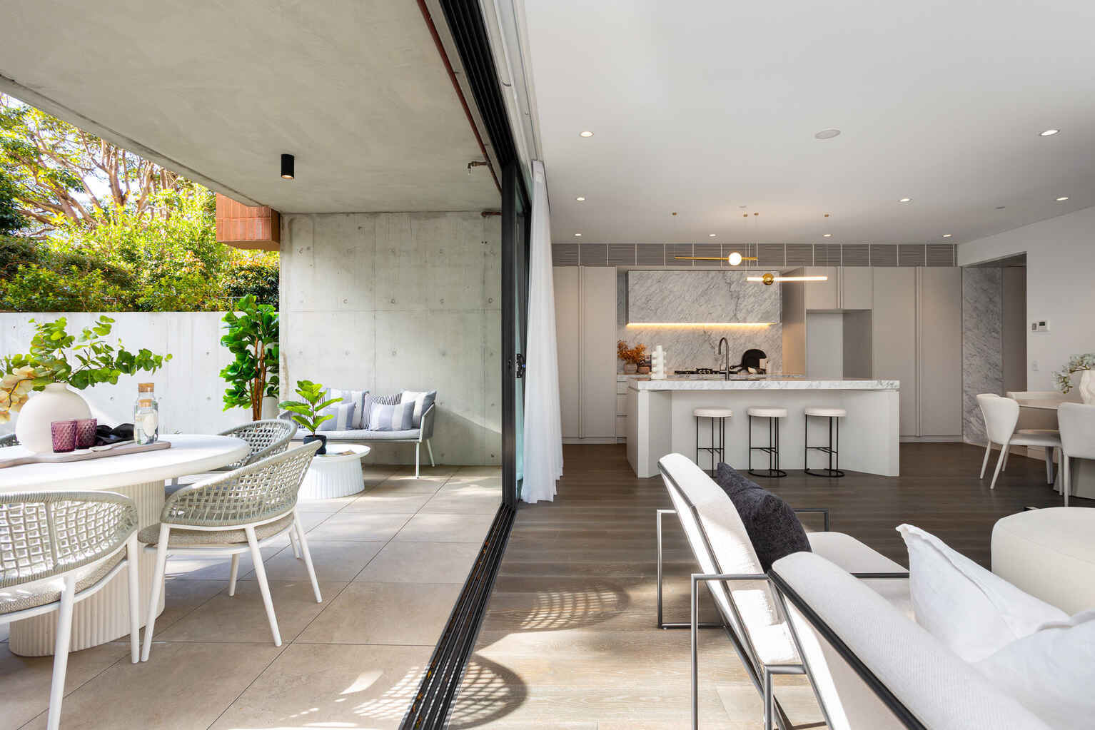 2/1 Spencer Street Rose Bay