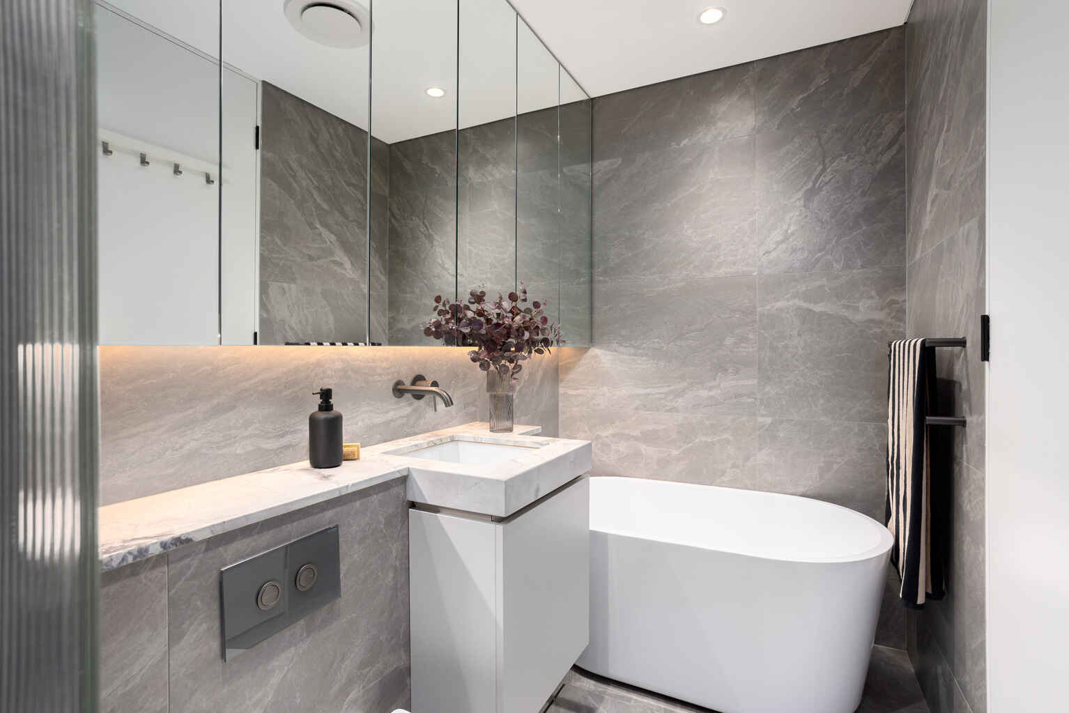 2/1 Spencer Street Rose Bay