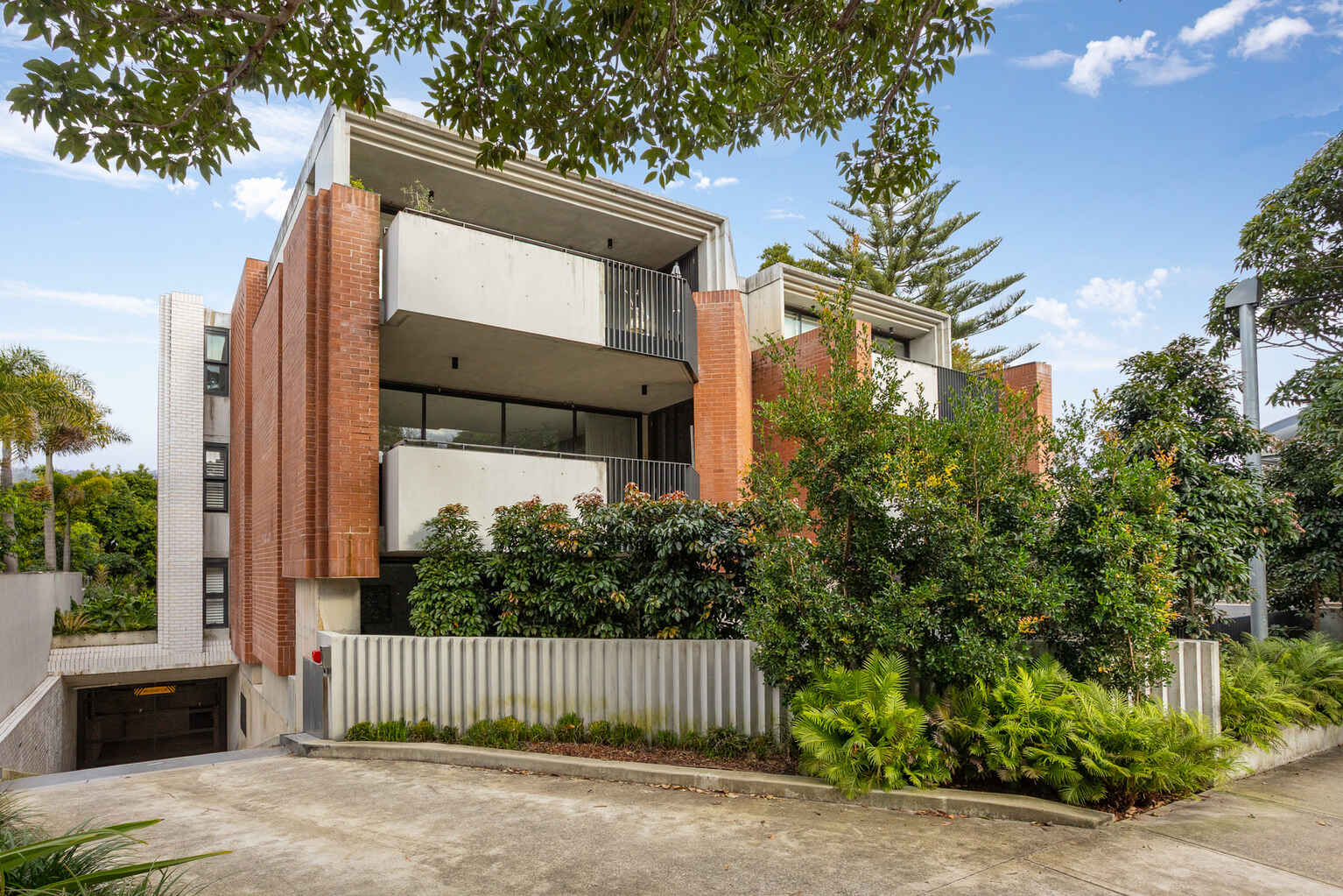2/1 Spencer Street Rose Bay