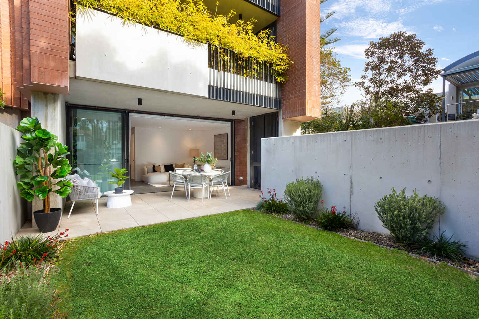 2/1 Spencer Street Rose Bay