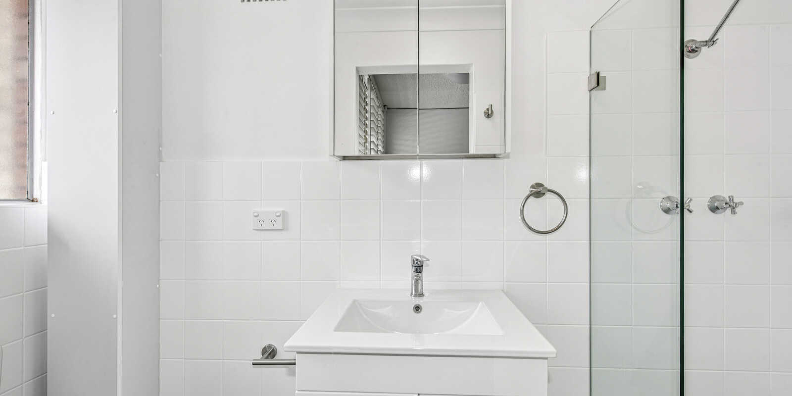 8/164 Bondi Road Bondi