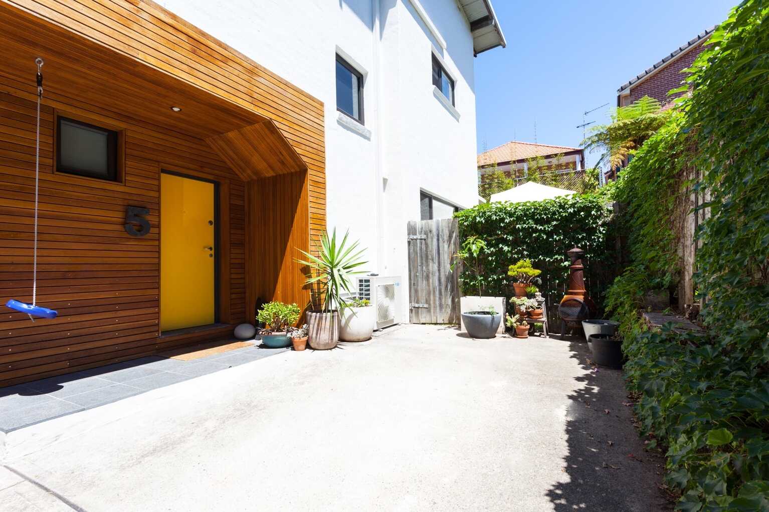 2/5 Warners Avenue North Bondi 2/5 Warners Avenue North Bondi