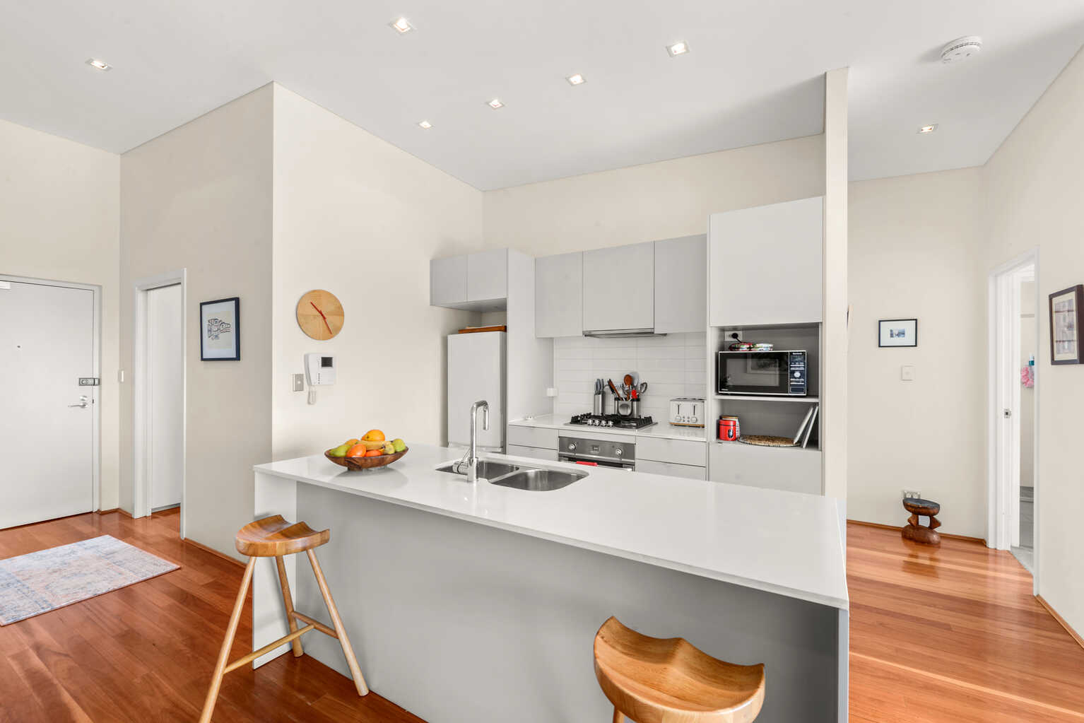 29/7-11 Henderson Street Bondi