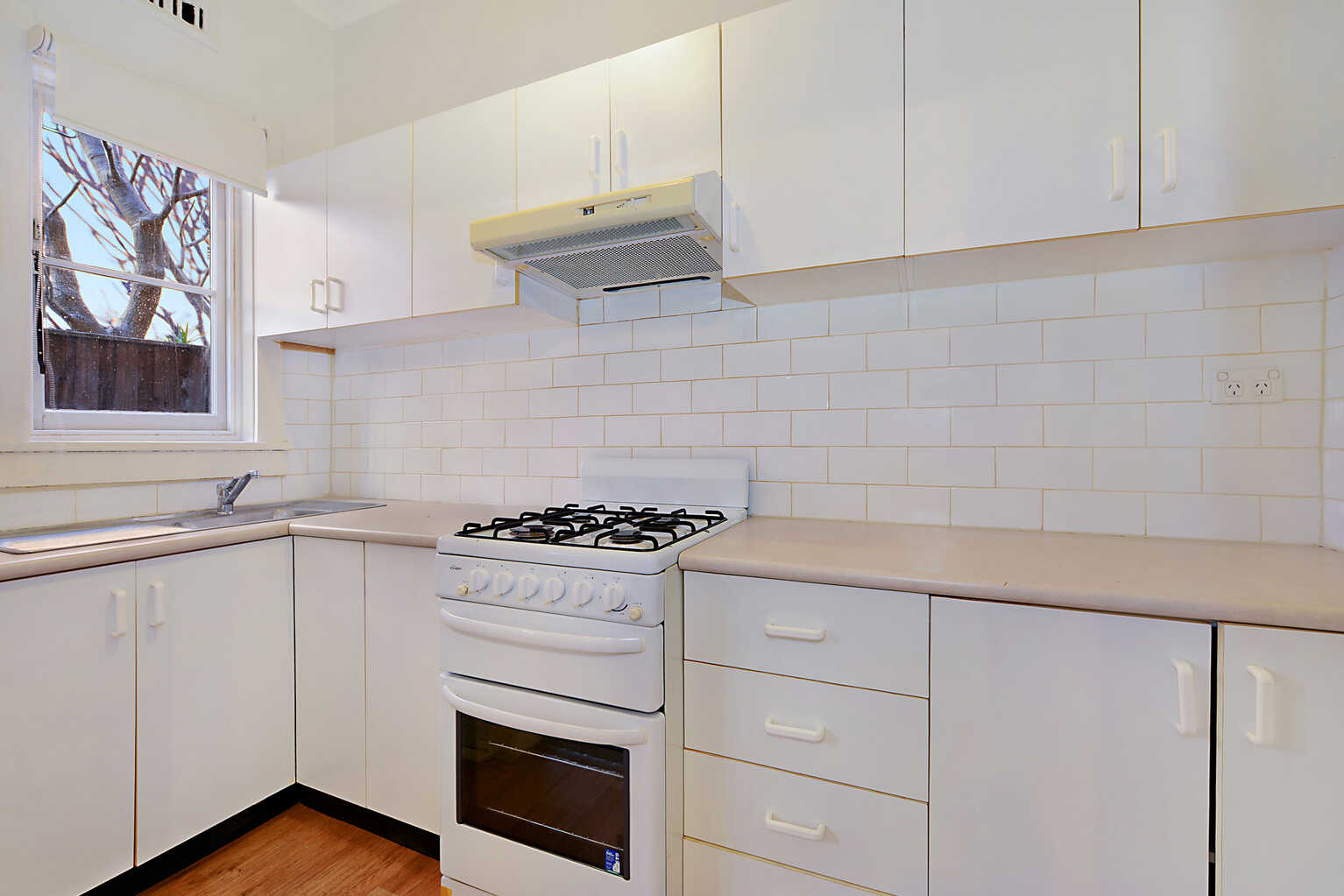 2/79 Oakley Road North Bondi