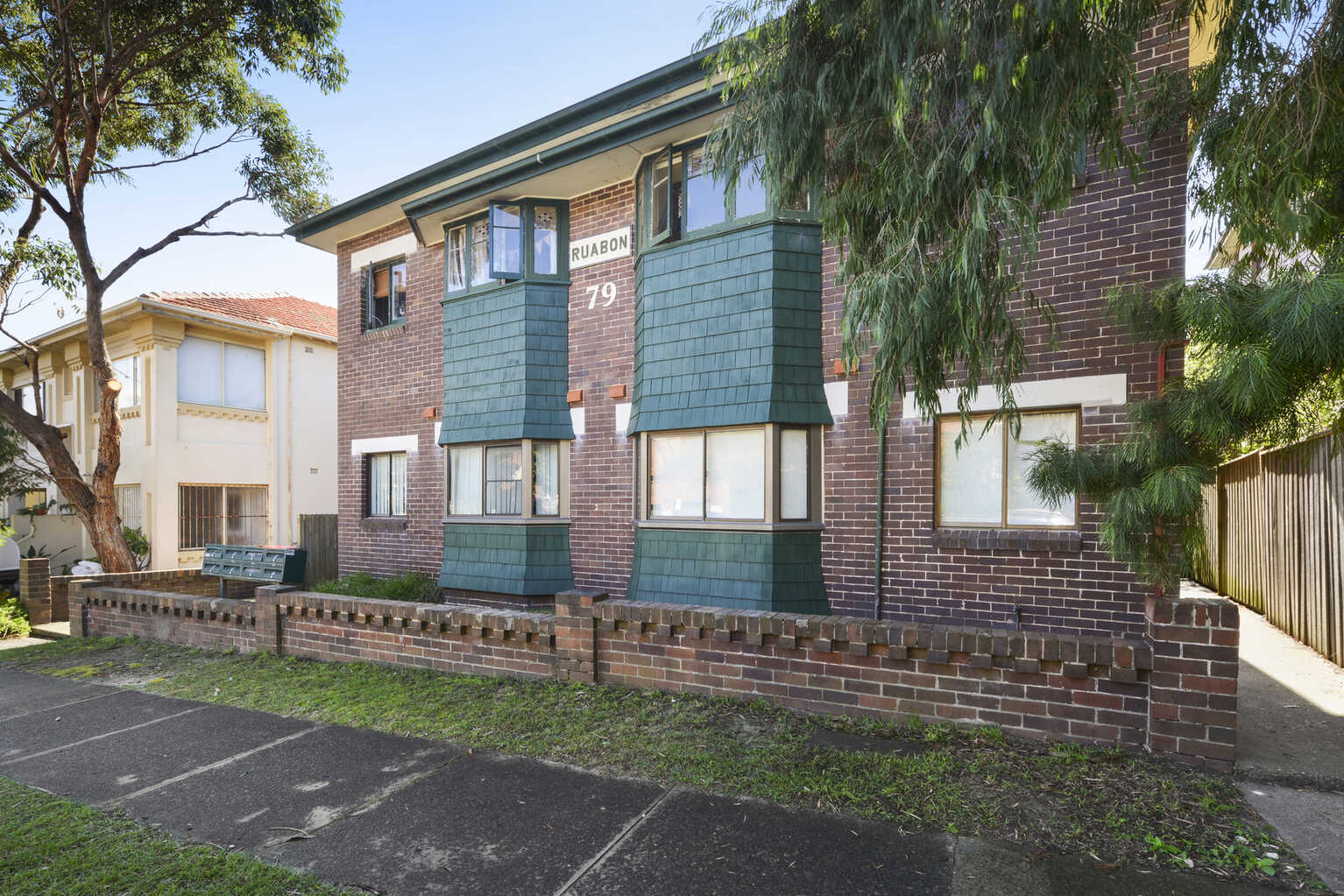 2/79 Oakley Road North Bondi