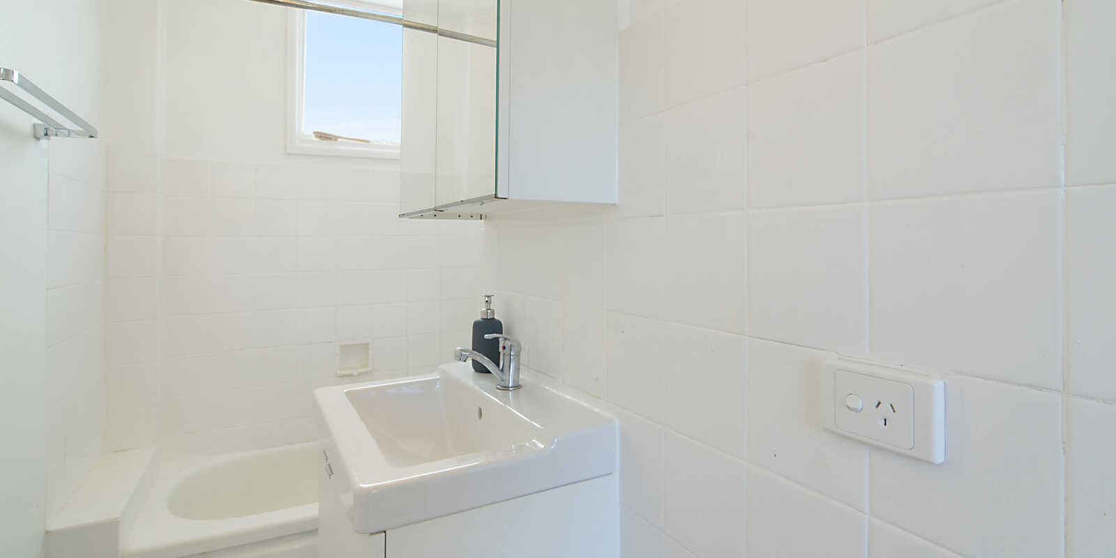 3/8 Sandridge Street Bondi Beach
