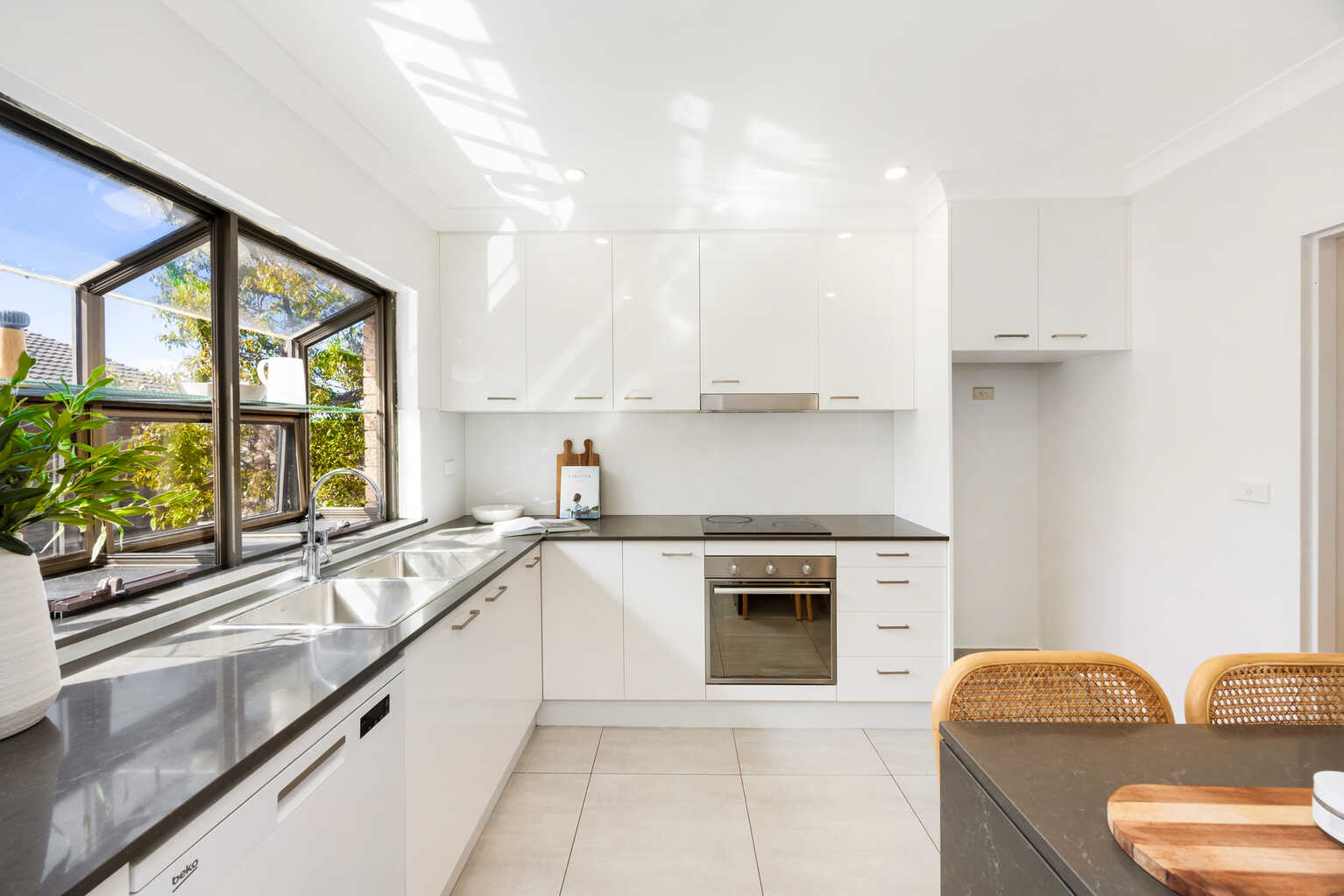 18/29-31 Simpson Street Bondi Beach