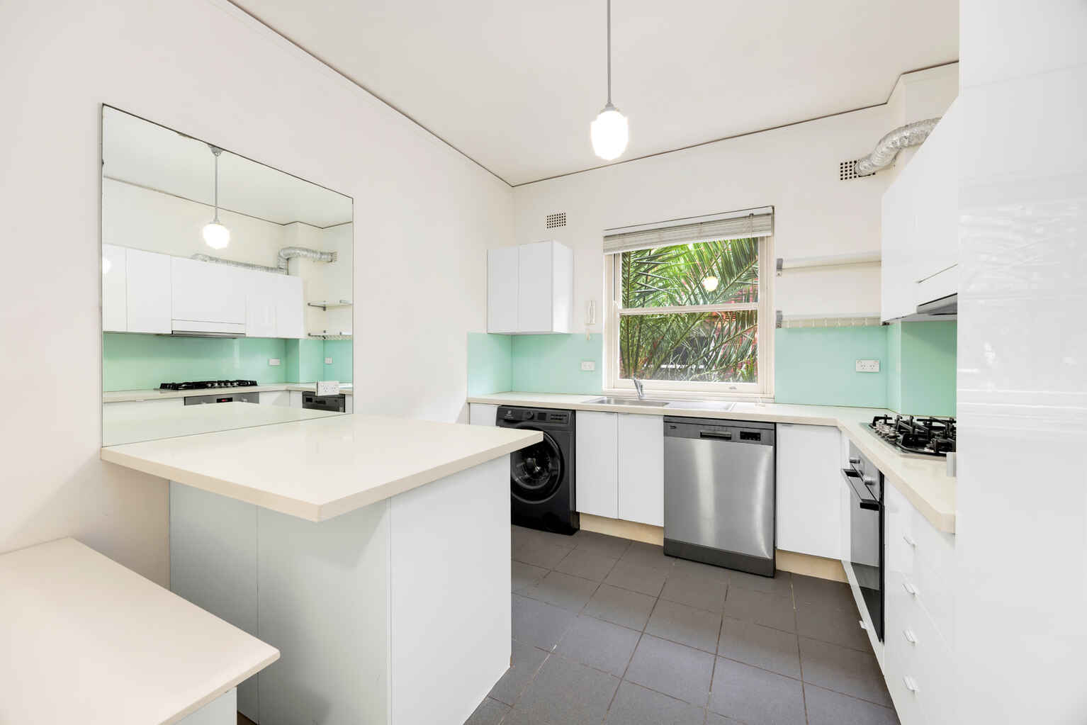 8/17 Penkivil Street Bondi