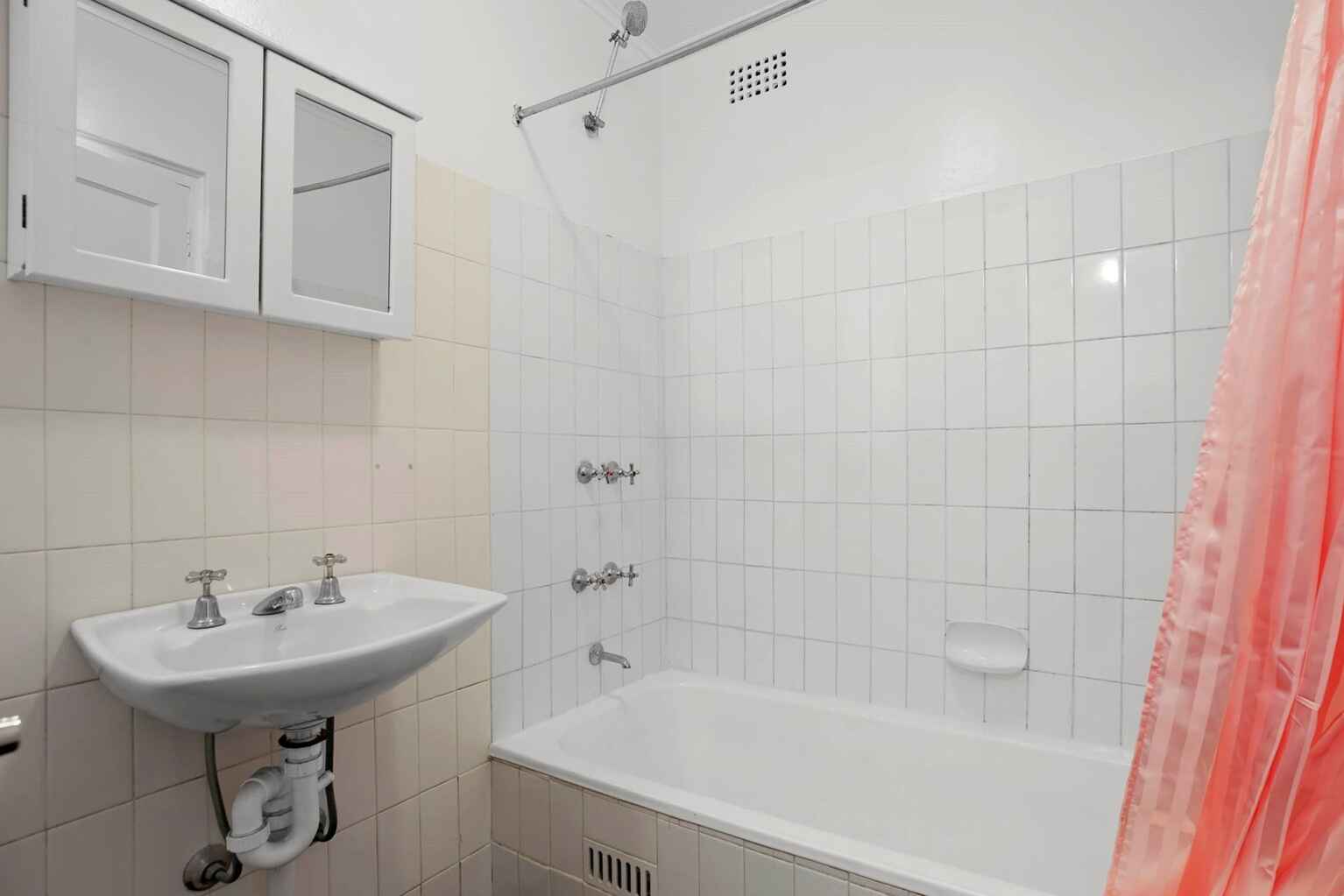 12/33 Campbell Parade Bondi Beach