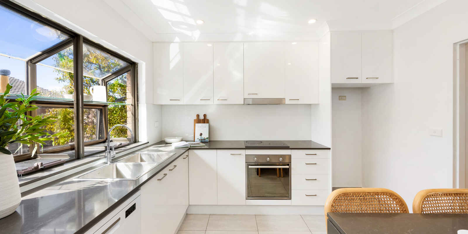 18/29-31 Simpson Street Bondi Beach 18/29-31 Simpson Street Bondi Beach