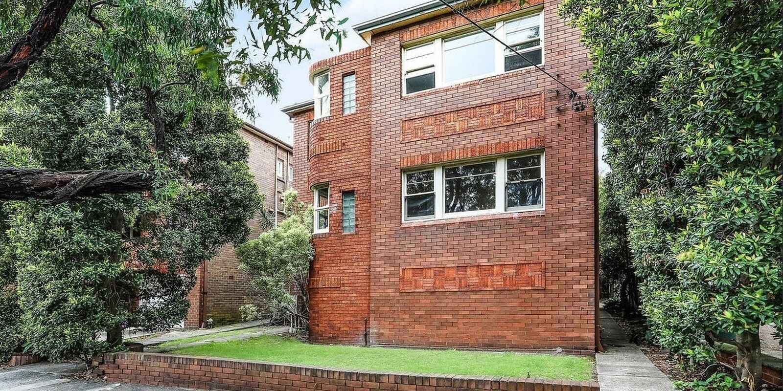 2/51a Forsyth Street Kingsford